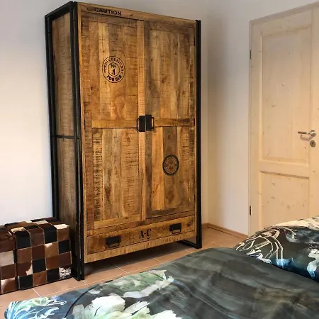 Lou Apartment *