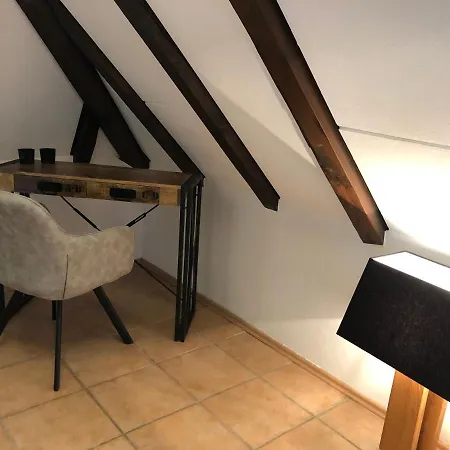 Lou Apartment *