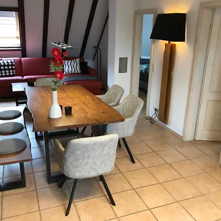 Lou Apartment *